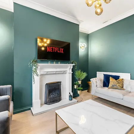 Prázdninový dům 30 Percent Off! 5 Bed In - Games - Parking - Hot-tub Whitby