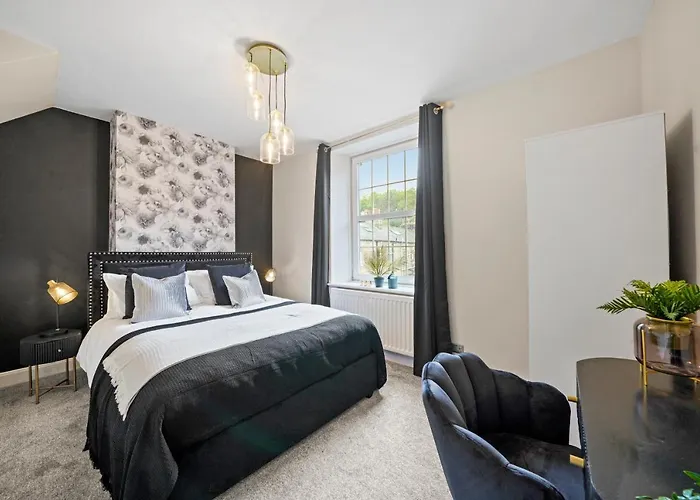 Feriehus 30 Percent Off! 5 Bed In - Games - Parking - Hot-tub *