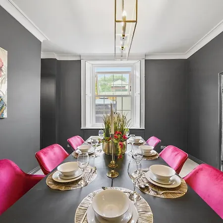 度假居 30 Percent Off! 5 Bed In - Games - Parking - Hot-tub 惠特比